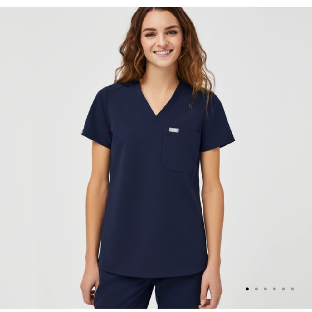 Figs Catarina One Pocket Scrub Top - Size S - Navy